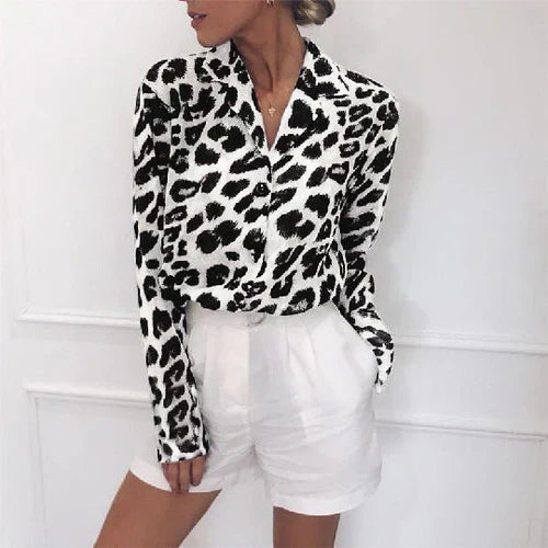 Let og elegant bluse med alsidig stil