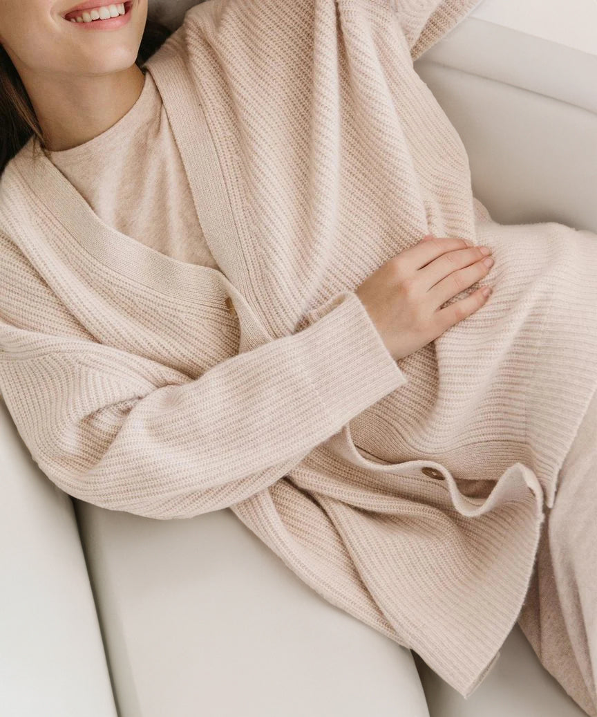 Martha | Kvinders Ribstrikket Cardigan med Knapper Plus Size