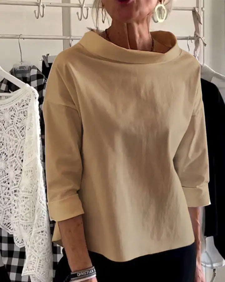 Højhalset trøje med elegant design