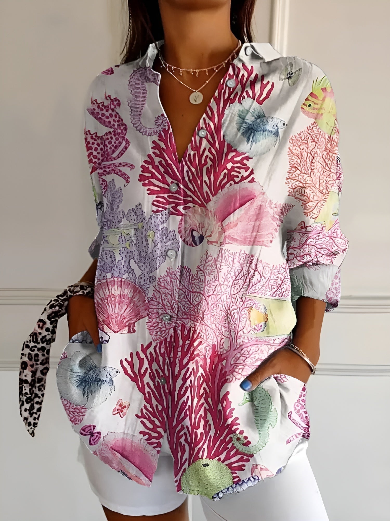 Liva | Blomstret Damebluse med Lange Ærmer